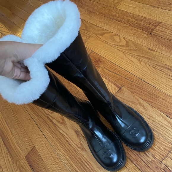 Black cozy boots 😍 - Picture 1 of 9